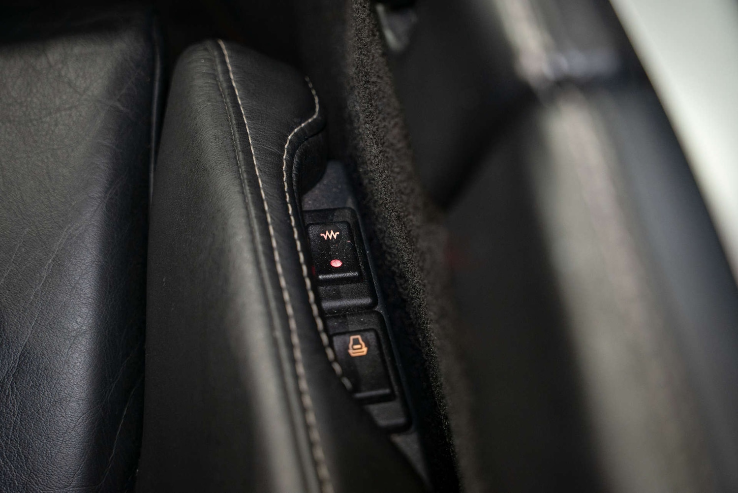 Used Aston Martin DB9 2005 for sale - 77329454: Photo 20