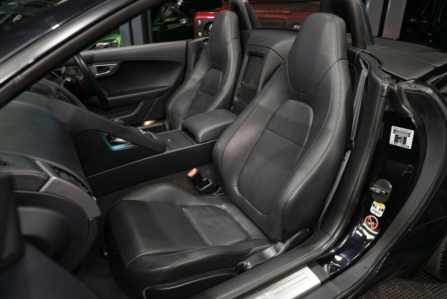 Used Jaguar F-Type 2013 for sale - 78083475: Photo 4