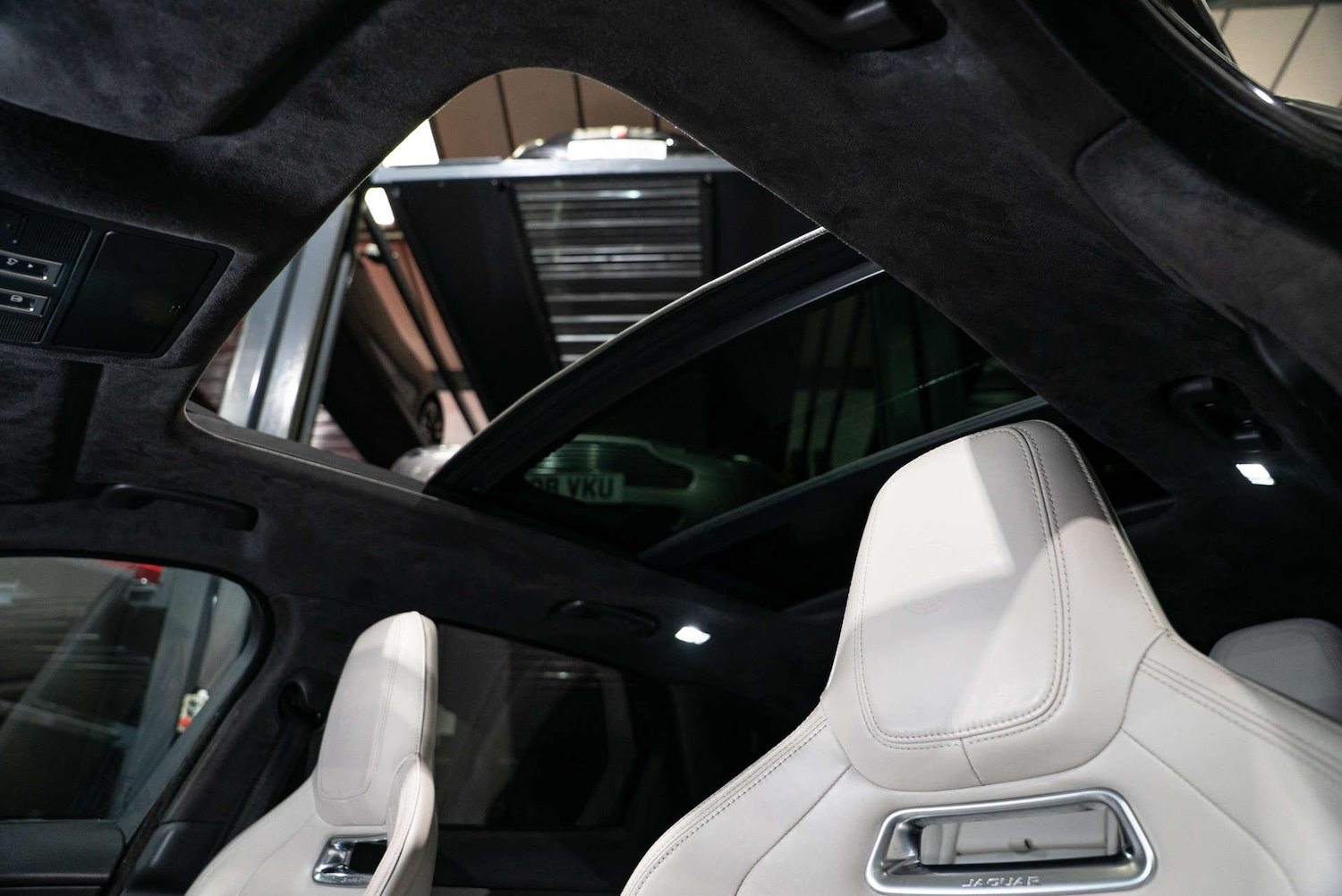 Used Jaguar F-Pace 2020 for sale - 77548572: Photo 11