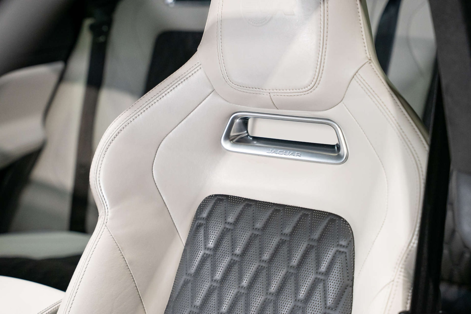 Used Jaguar F-Pace 2020 for sale - 77548572: Photo 18