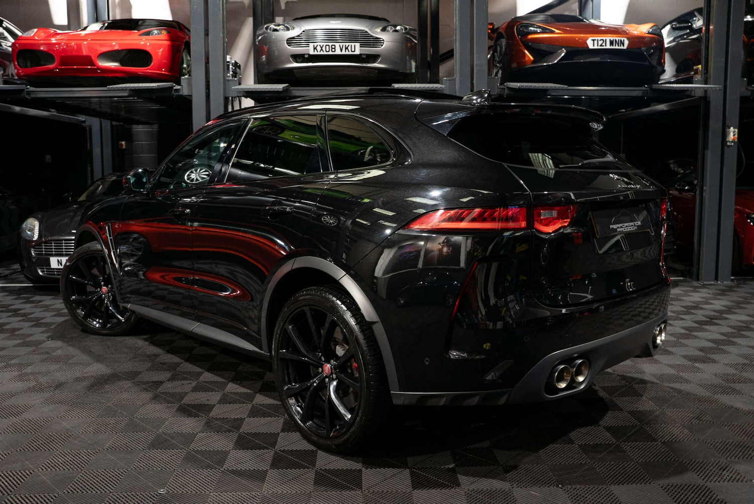 Used Jaguar F-Pace 2020 for sale - 77548572: Photo 2