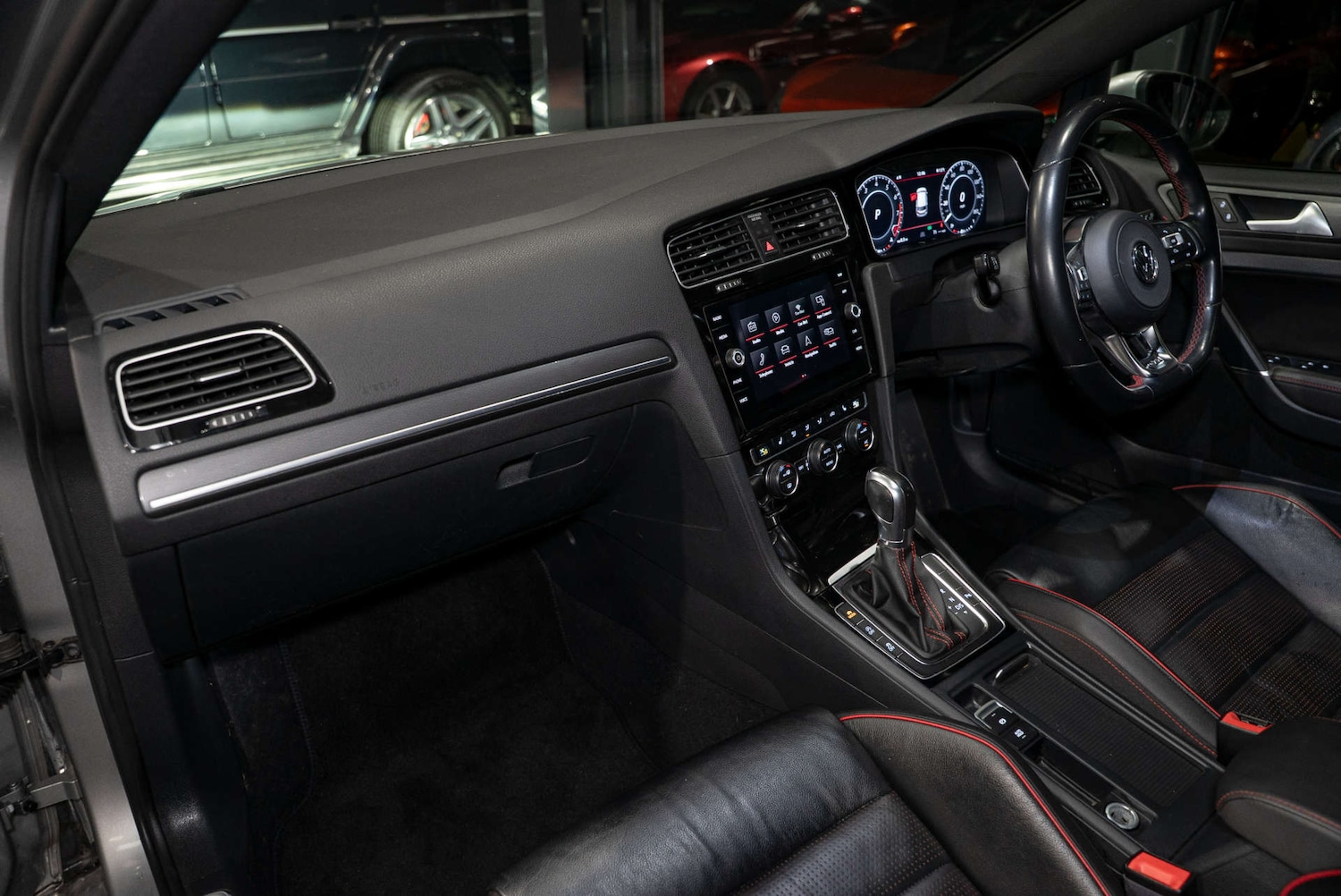 Used Volkswagen Golf 2018 for sale - 77249083: Photo 4