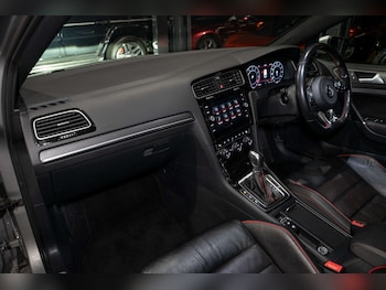 Used Volkswagen Golf 2018 for sale - 77249083: Photo