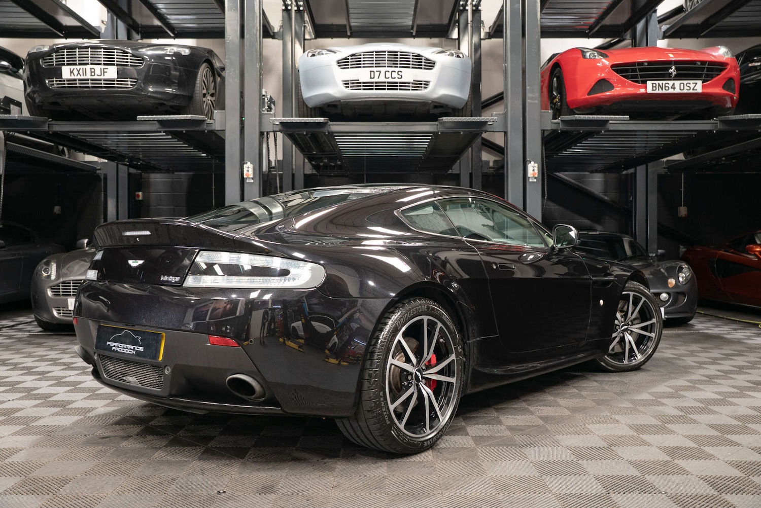 Used Aston Martin Vantage 2015 for sale - 77249061: Photo 10