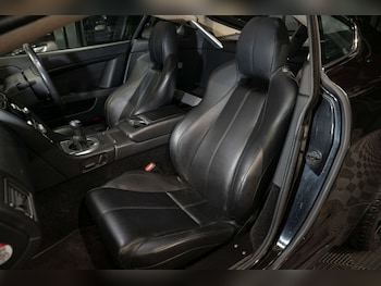 Used Aston Martin Vantage 2015 for sale - 77249061: Photo