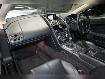 Used Aston Martin Vantage 2015 for sale - 77249061: Photo