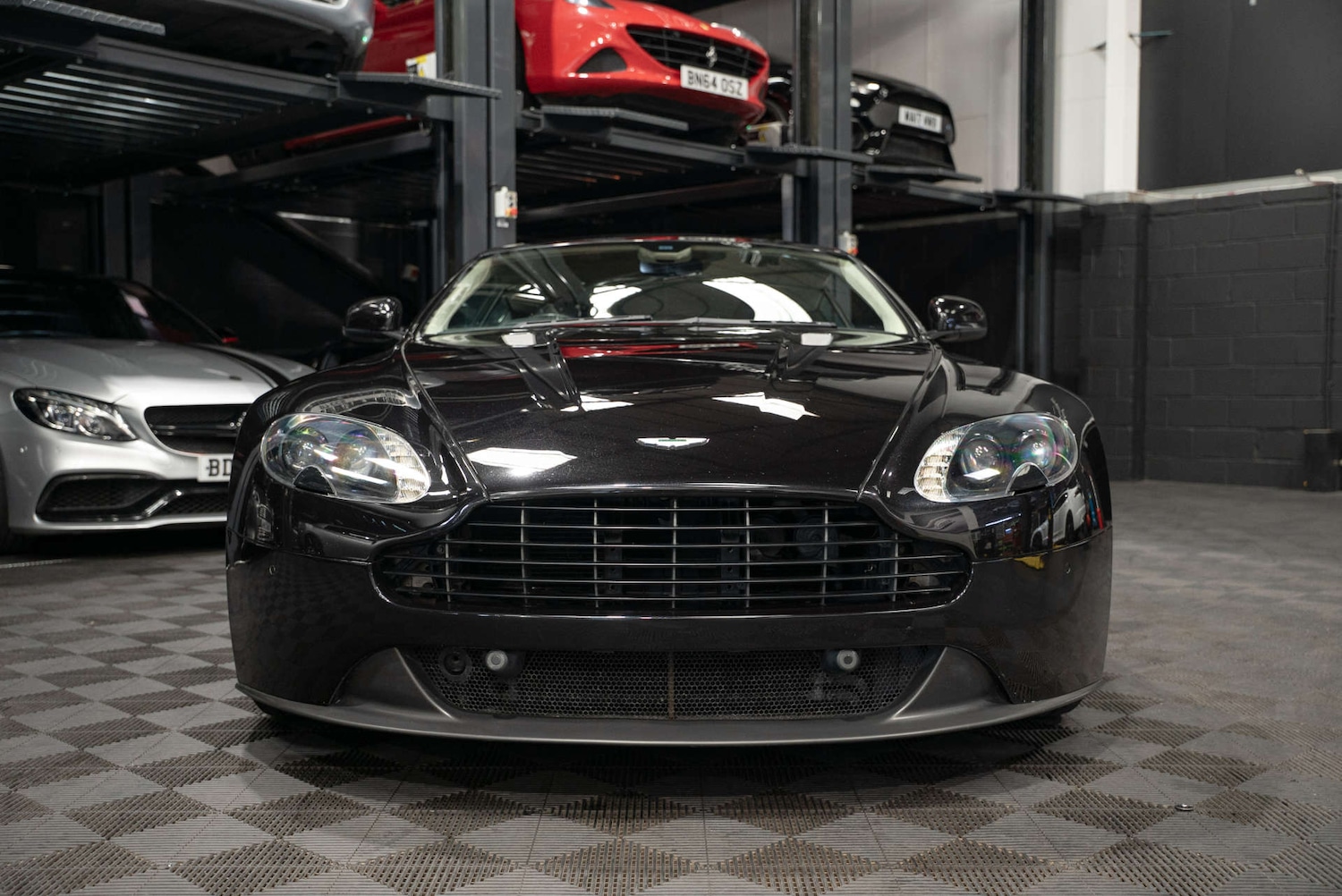 Used Aston Martin Vantage 2015 for sale - 77249061: Photo 6
