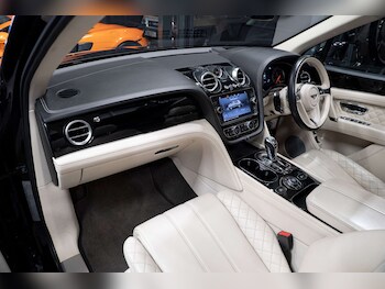 Used Bentley Bentayga 2017 for sale - 78371422: Photo