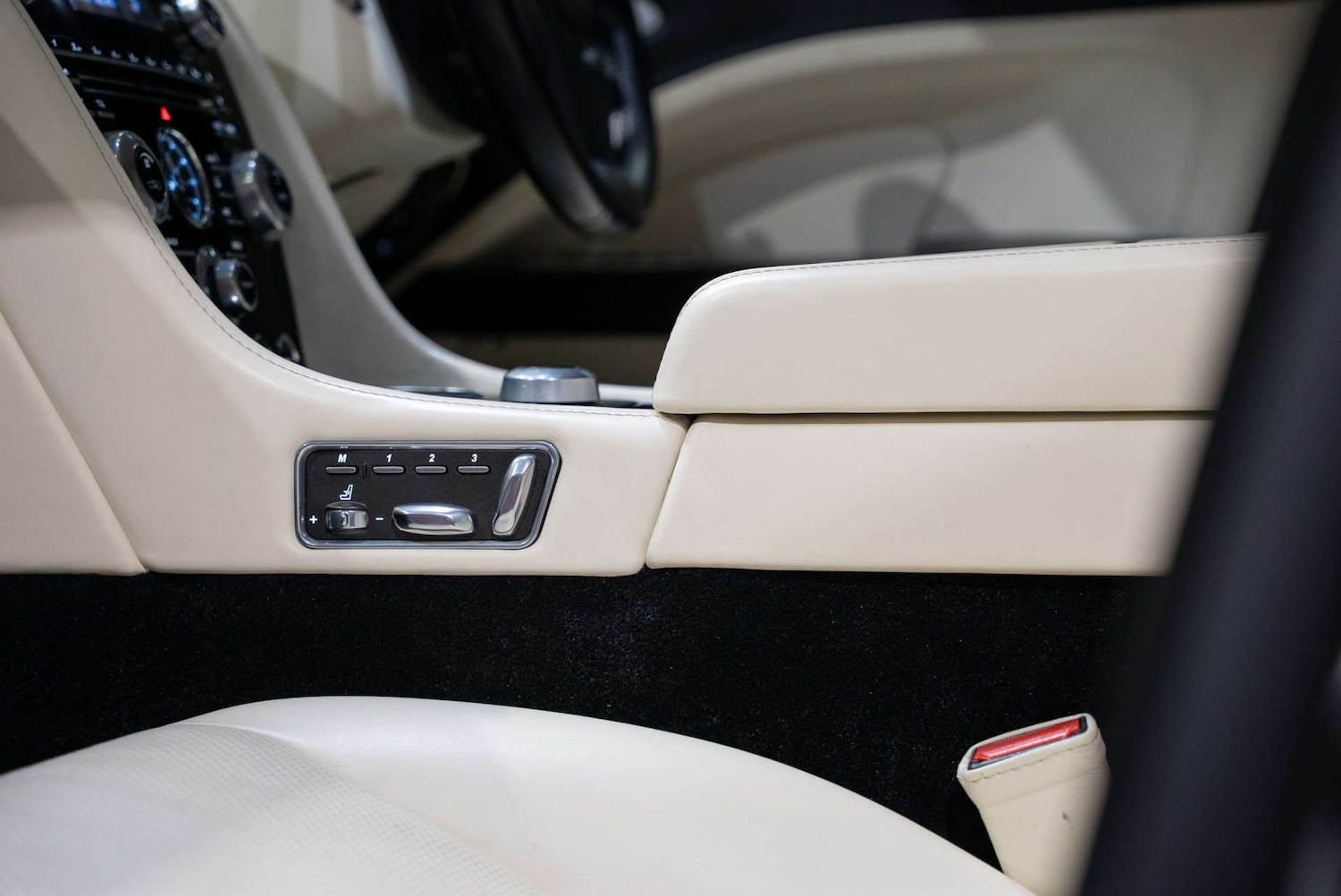 Used Aston Martin Rapide 2013 for sale - 77475153: Photo 20