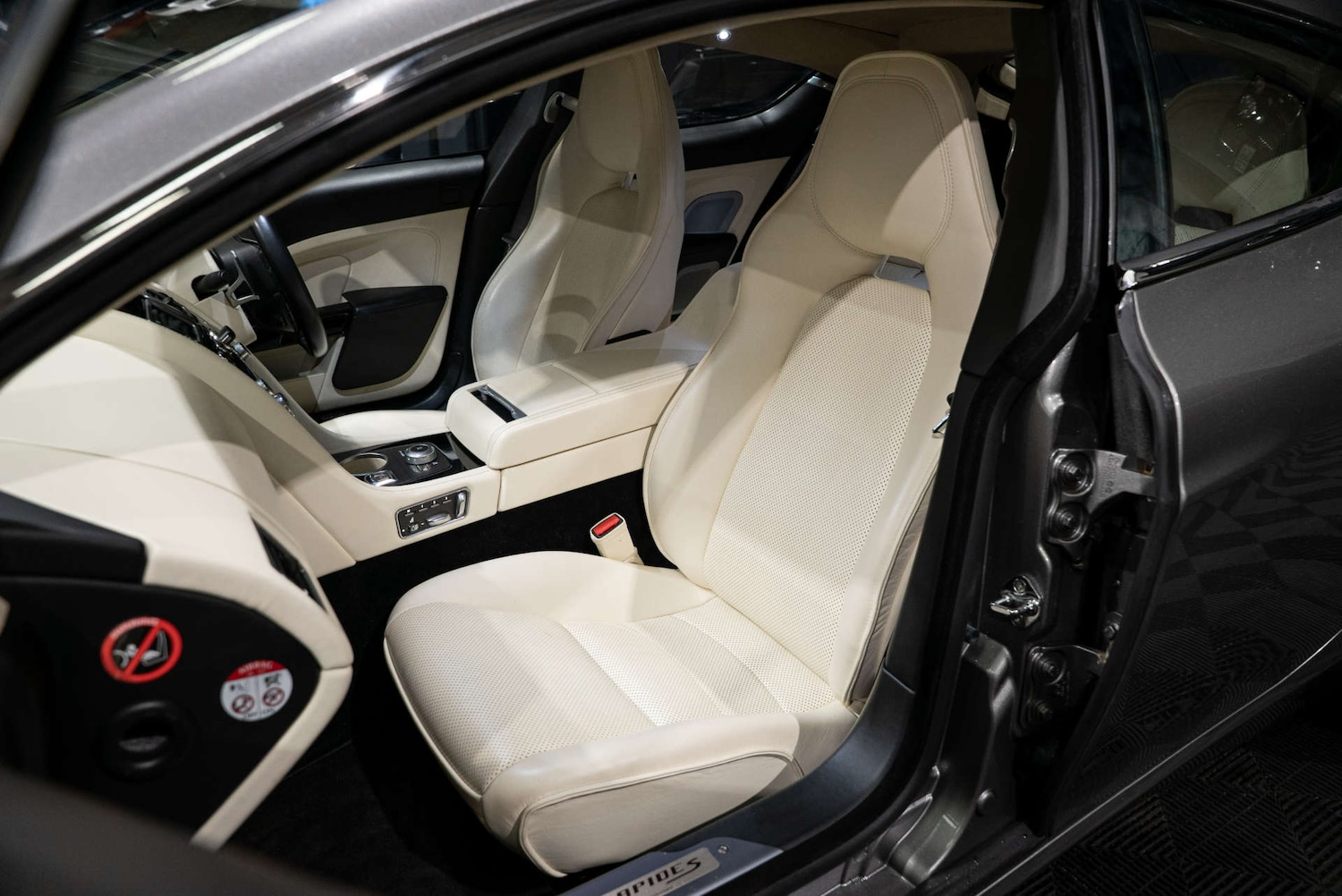 Used Aston Martin Rapide 2013 for sale - 77475153: Photo 3