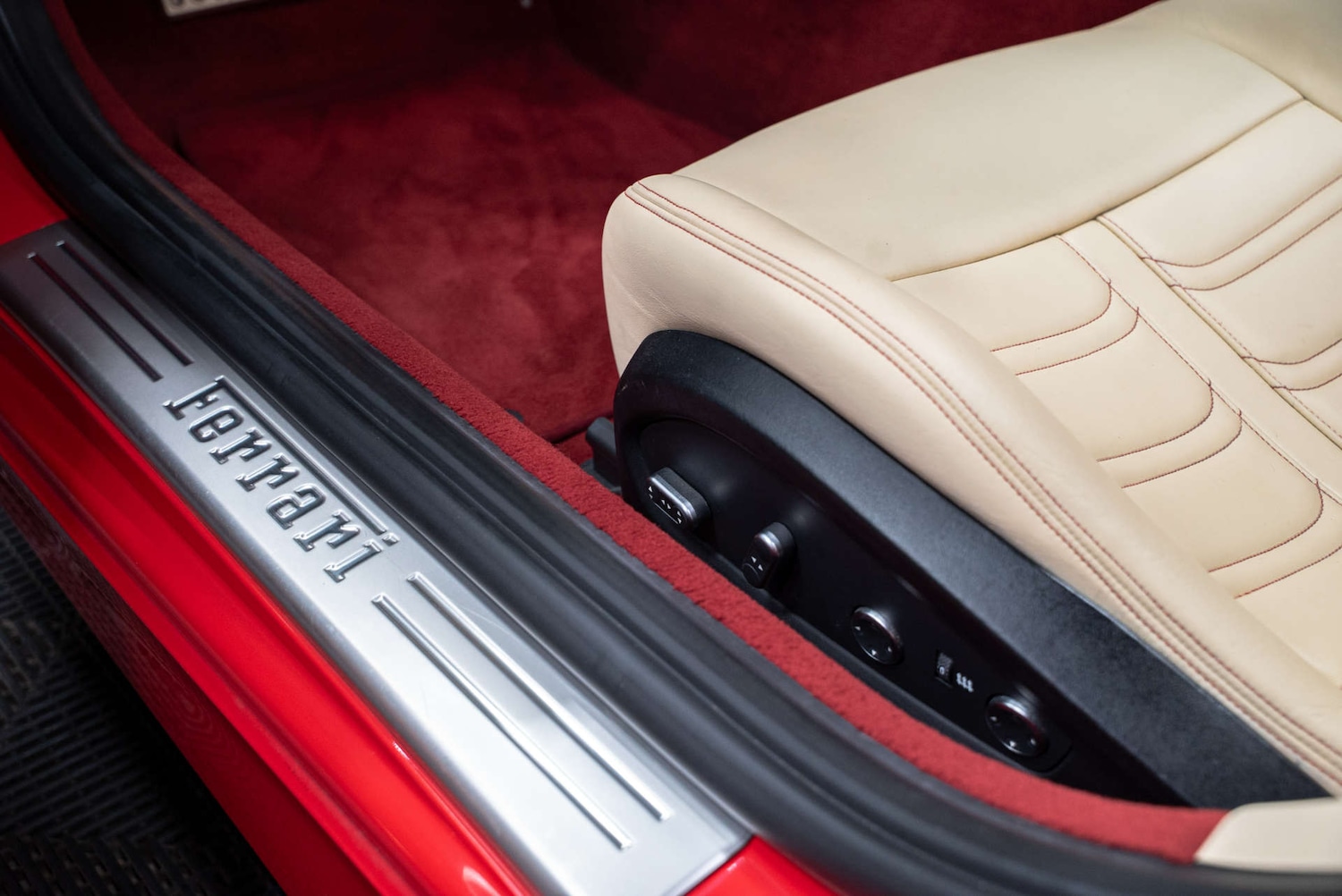 Used Ferrari California 2014 for sale - 77715994: Photo 17