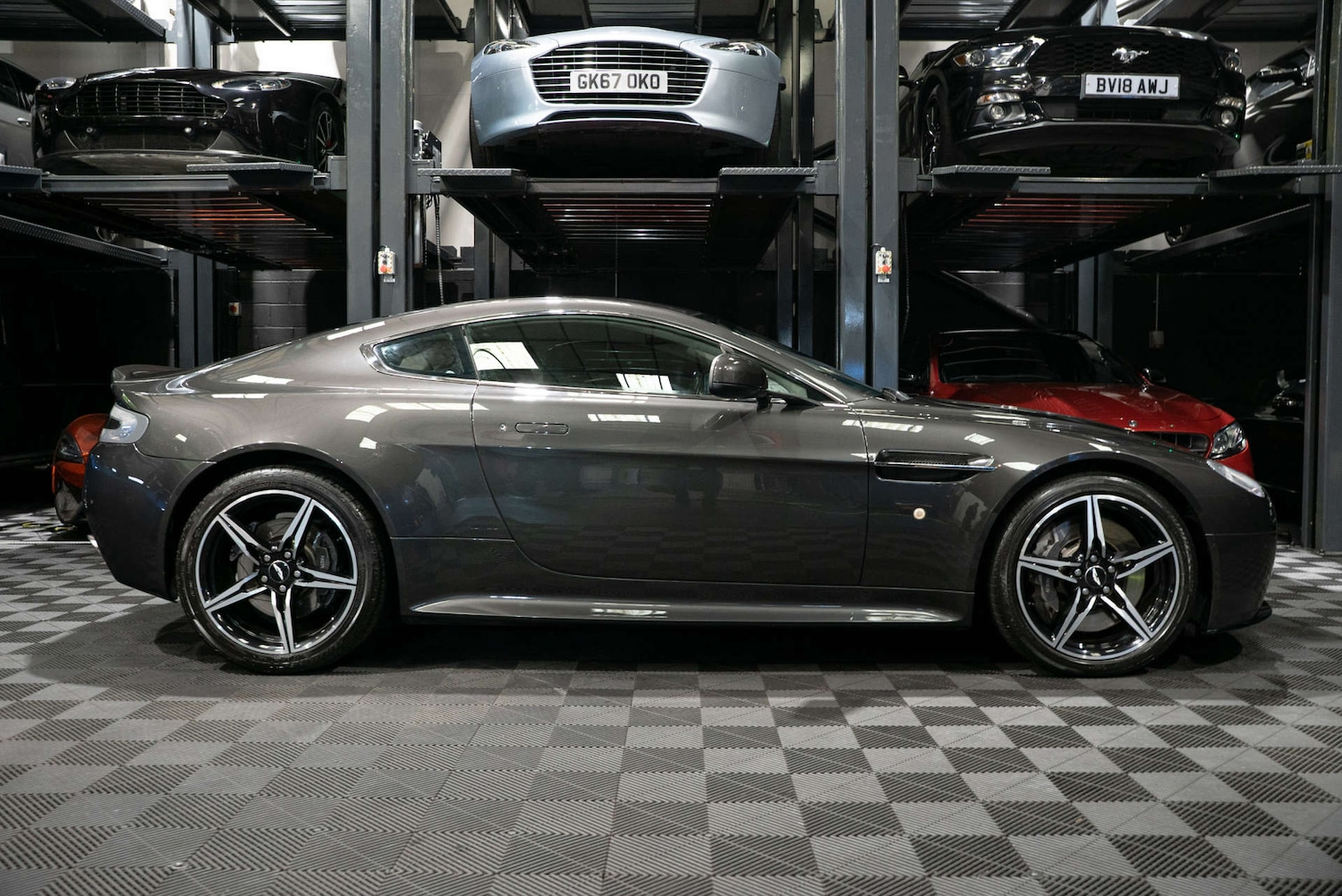 Used Aston Martin Vantage 2016 for sale - 77249080: Photo 7