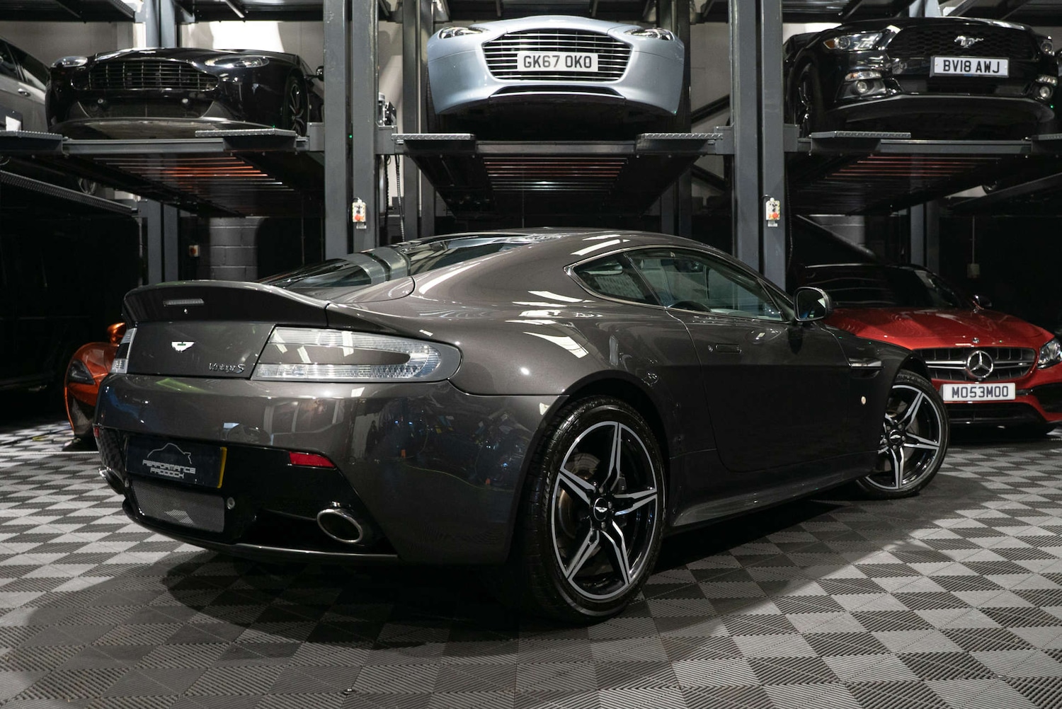 Used Aston Martin Vantage 2016 for sale - 77249080: Photo 9