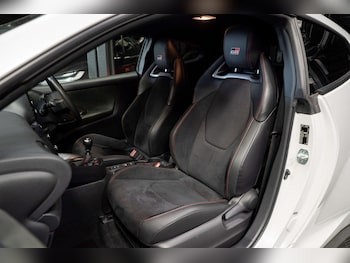 Used Toyota Yaris 2020 for sale - 79494411: Photo