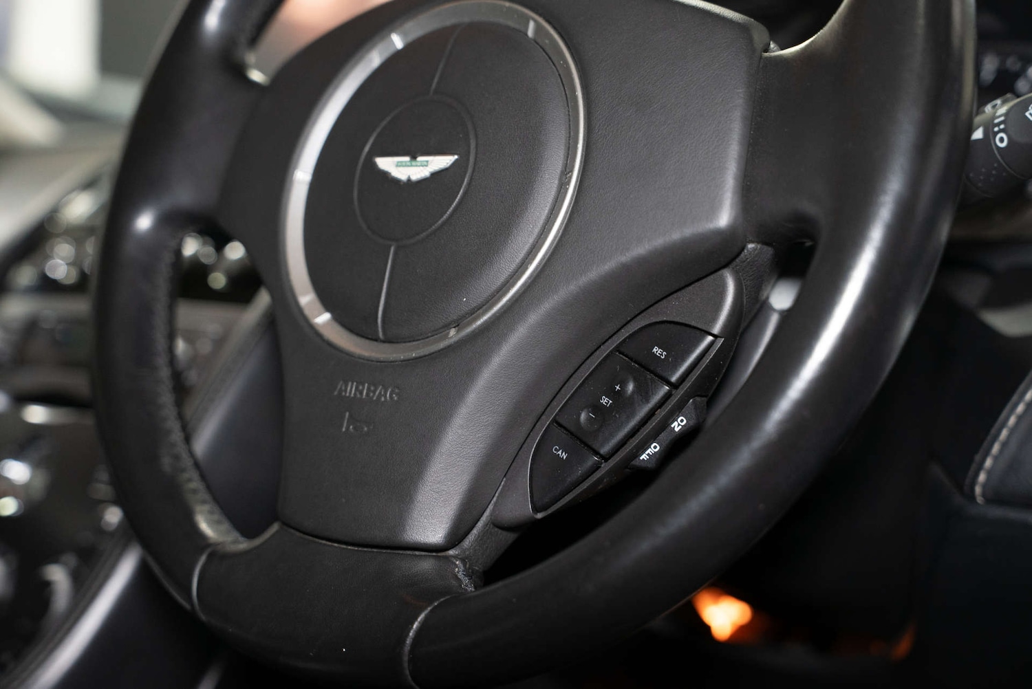 Used Aston Martin DB9 2005 for sale - 77704048: Photo 22