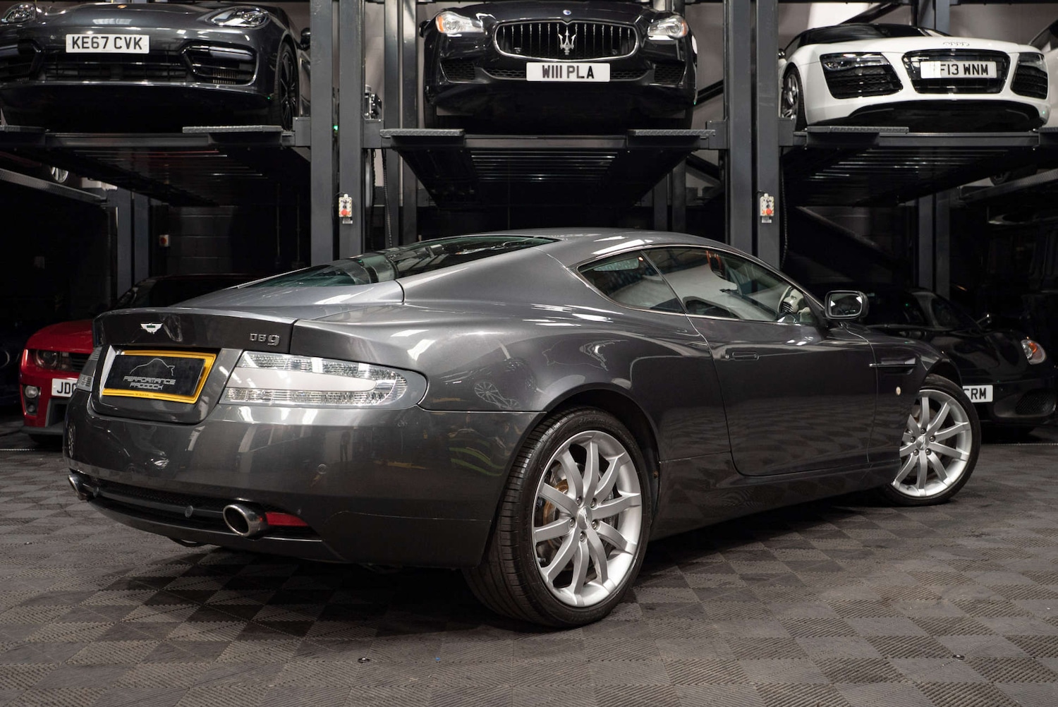 Used Aston Martin DB9 2005 for sale - 77704048: Photo 9