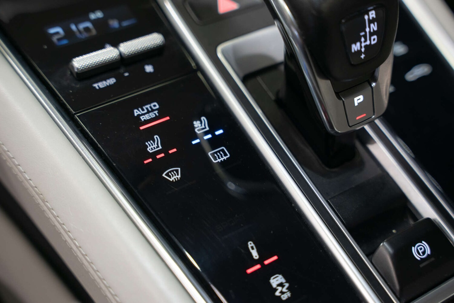 Used Porsche Panamera 2017 for sale - 77452503: Photo 15