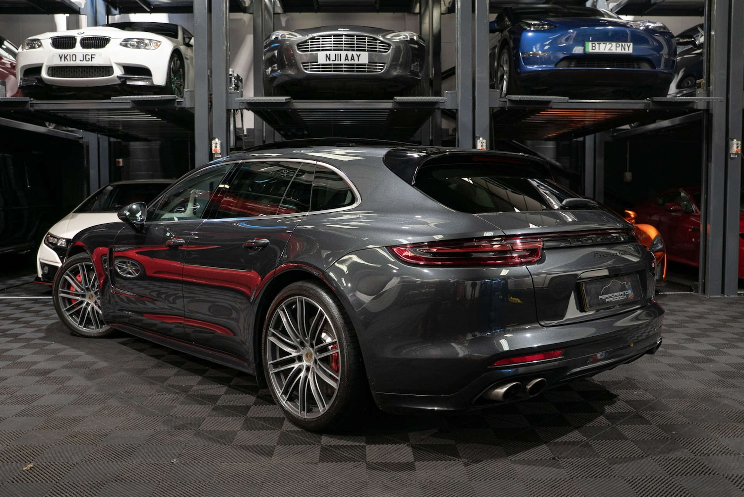 Used Porsche Panamera 2017 for sale - 77452503: Photo 2