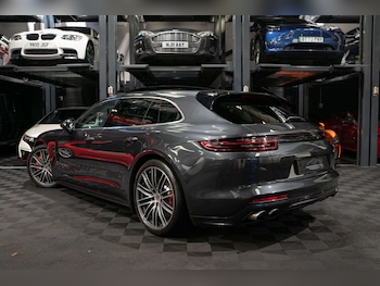 Used Porsche Panamera 2017 for sale - 77452503: Photo