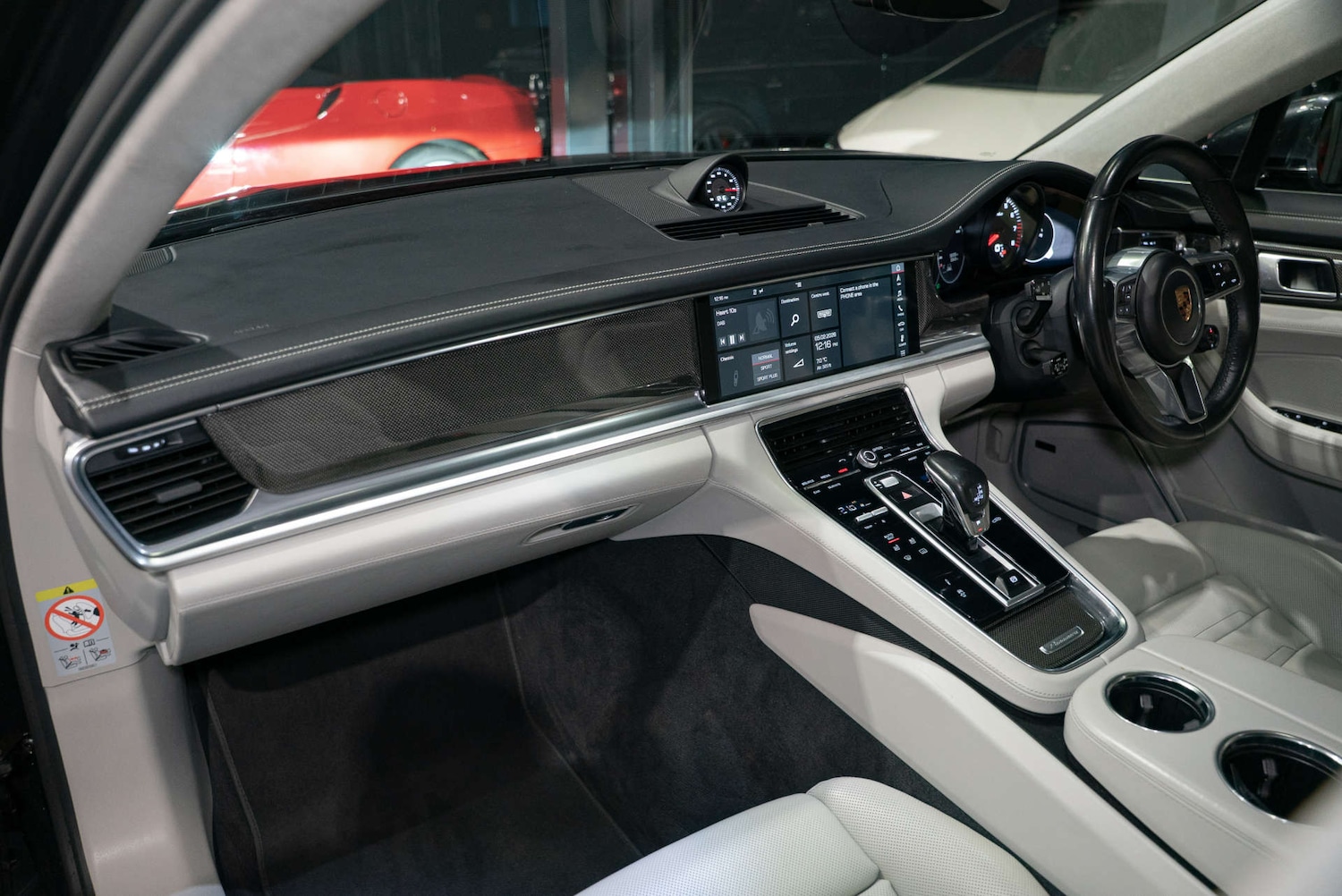 Used Porsche Panamera 2017 for sale - 77452503: Photo 4