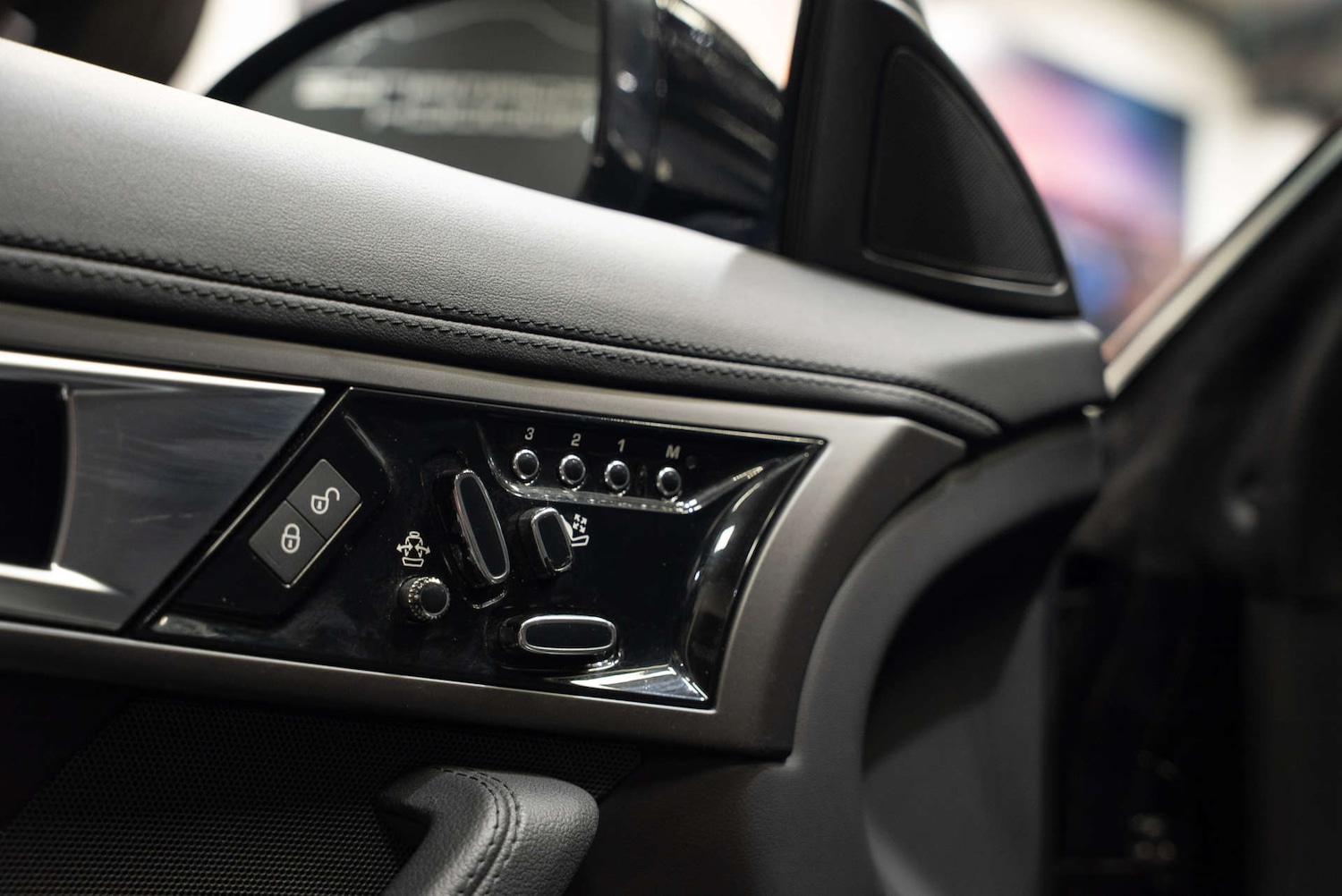 Used Jaguar F-Type 2015 for sale - 77950402: Photo 21