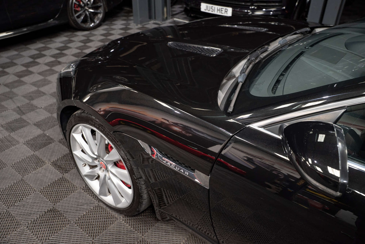 Used Jaguar F-Type 2015 for sale - 77950402: Photo 22