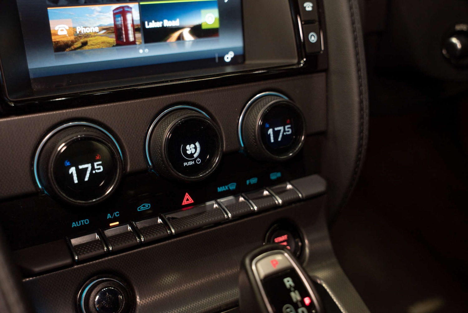 Used Jaguar F-Type 2015 for sale - 77950402: Photo 25