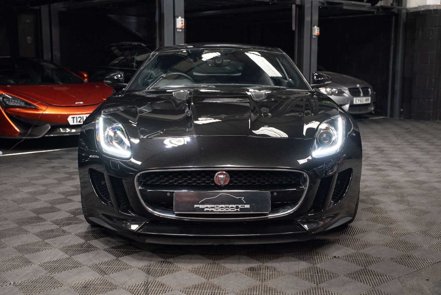 Used Jaguar F-Type 2015 for sale - 77950402: Photo 6
