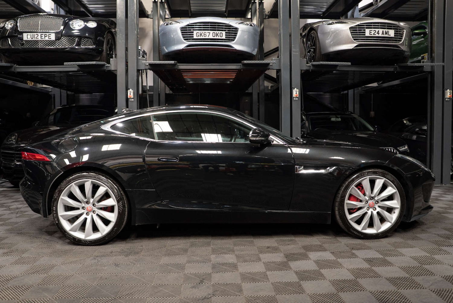 Used Jaguar F-Type 2015 for sale - 77950402: Photo 8