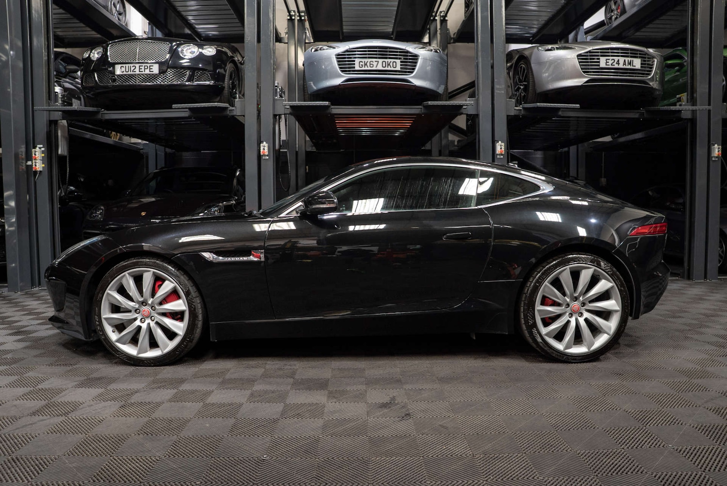Used Jaguar F-Type 2015 for sale - 77950402: Photo 9