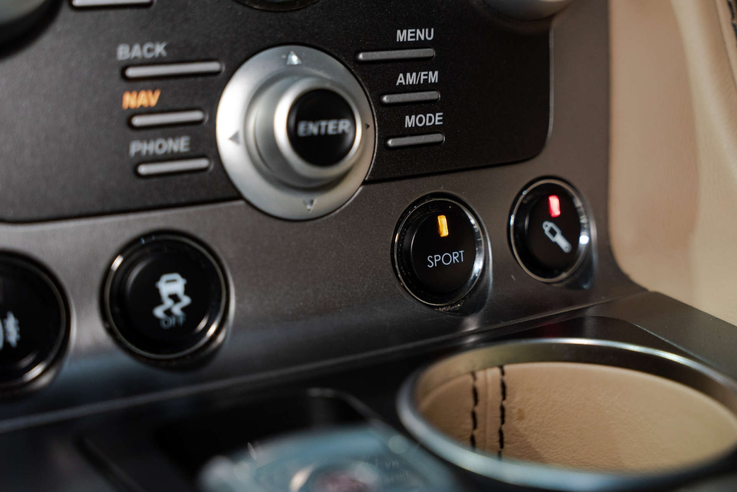 Used Aston Martin Rapide 2011 for sale - 77283186: Photo 23