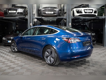 Used Tesla Model 3 2019 for sale - 79072855: Photo