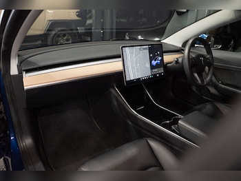 Used Tesla Model 3 2019 for sale - 79072855: Photo