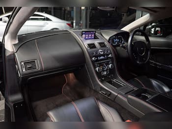 Used Aston Martin Vantage 2011 for sale - 79780117: Photo