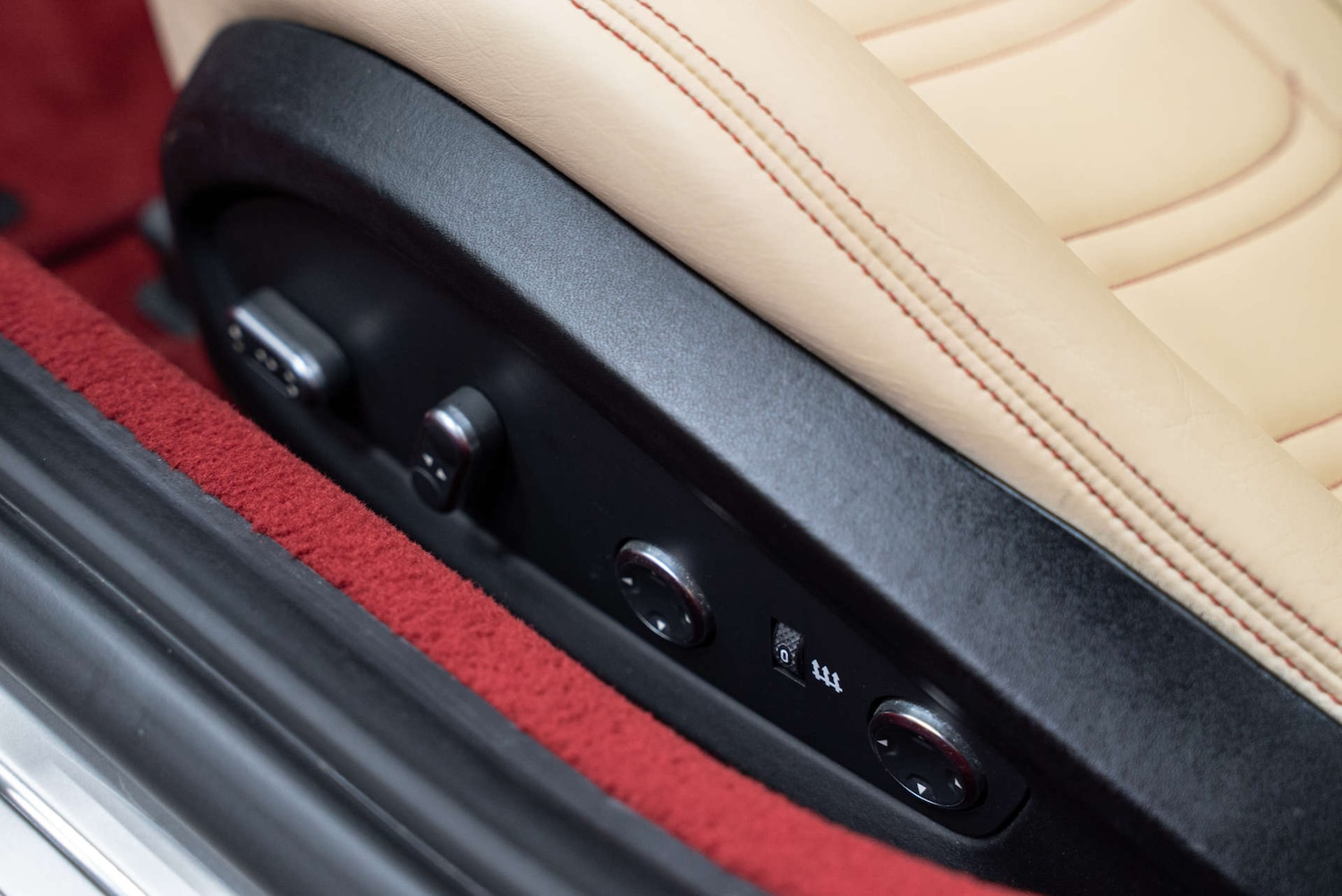 Used Ferrari California 2014 for sale - 78000715: Photo 31