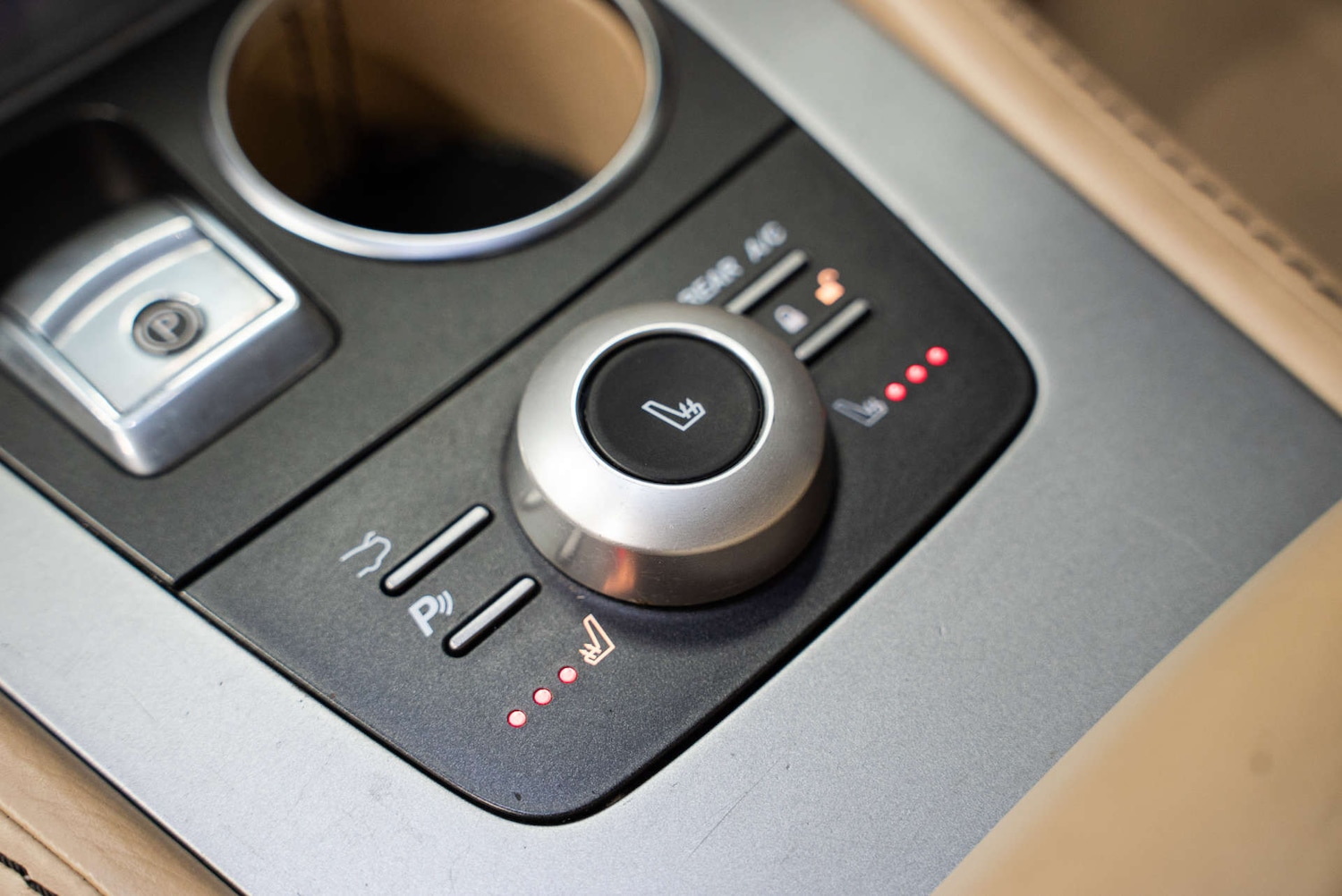 Used Aston Martin Rapide 2011 for sale - 77249065: Photo 16