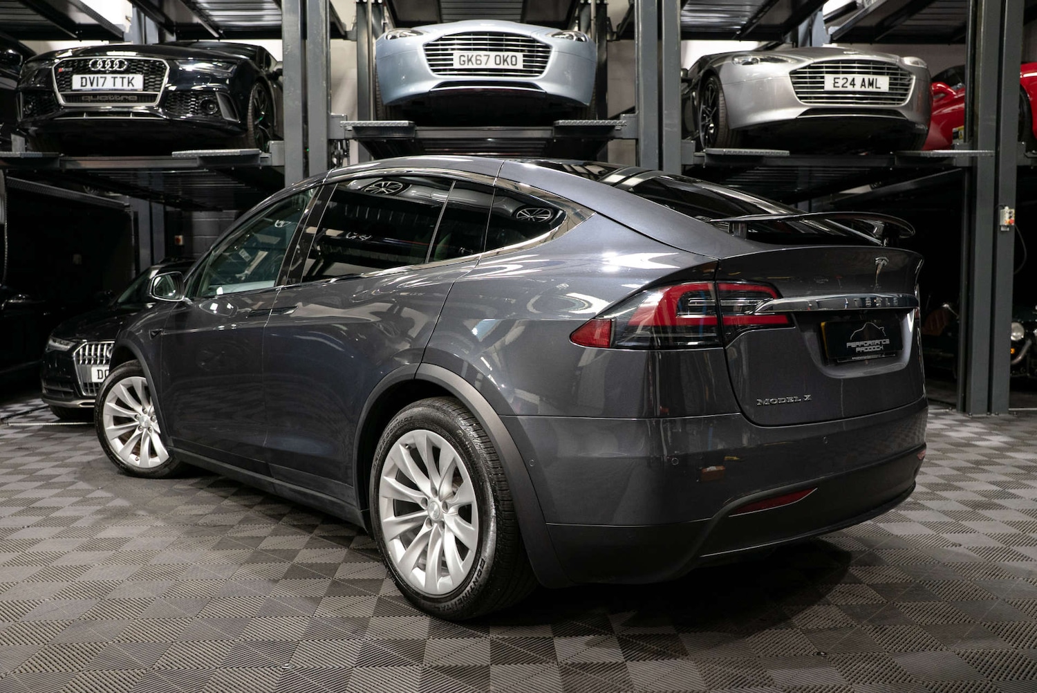 Used Tesla Model X 2018 for sale - 78111330: Photo 2