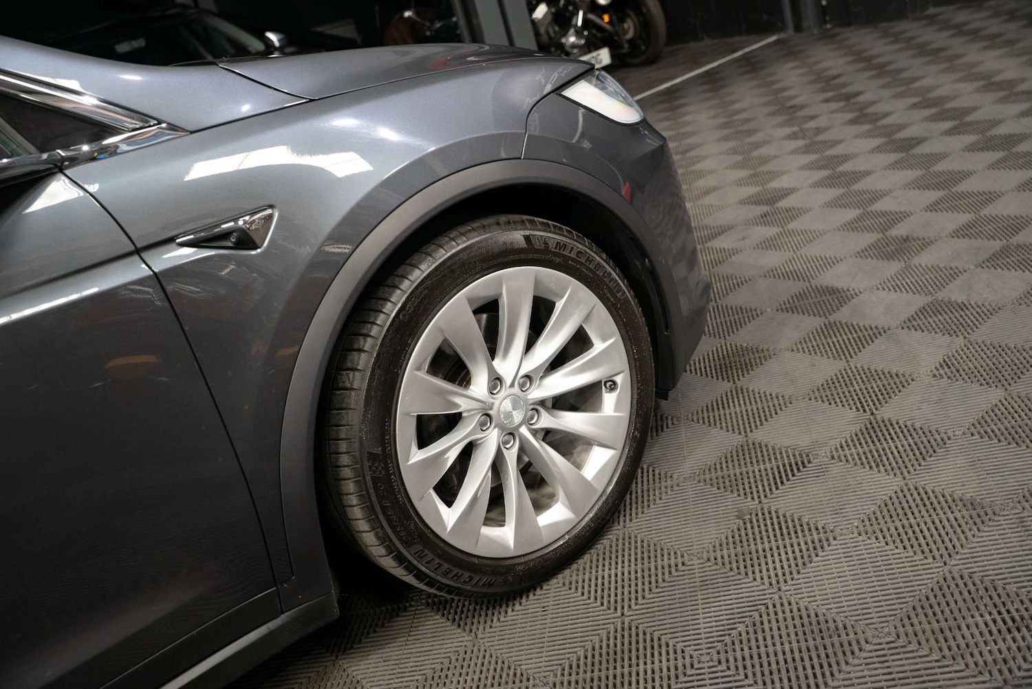 Used Tesla Model X 2018 for sale - 78111330: Photo 27