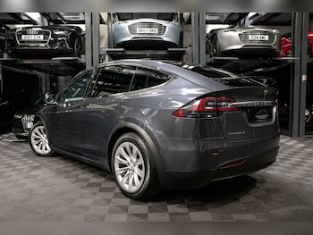 Used Tesla Model X 2018 for sale - 78111330: Photo