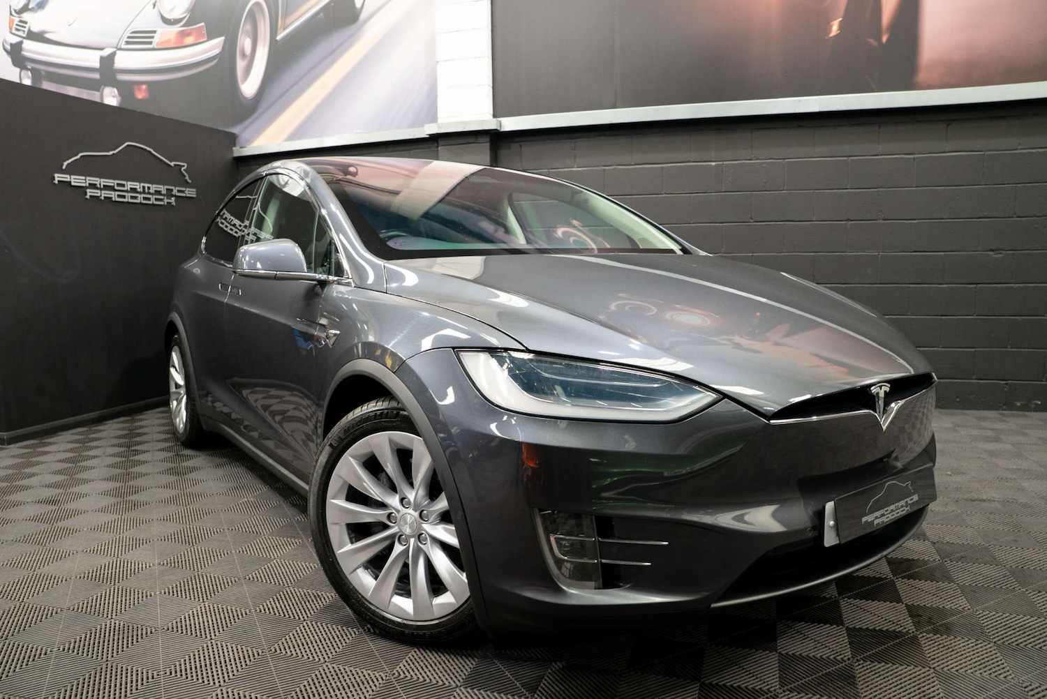 Used Tesla Model X 2018 for sale - 78111330: Photo 5