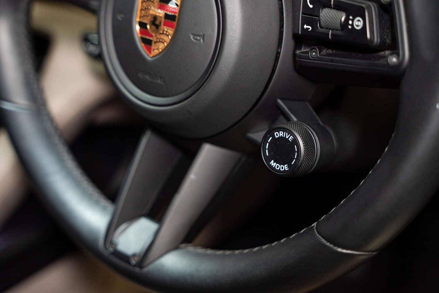 Used Porsche Taycan 2022 for sale - 77249070: Photo 18