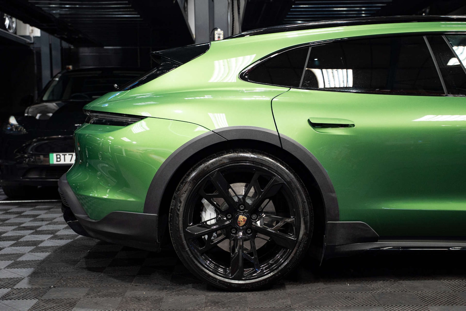 Used Porsche Taycan 2022 for sale - 77249070: Photo 23