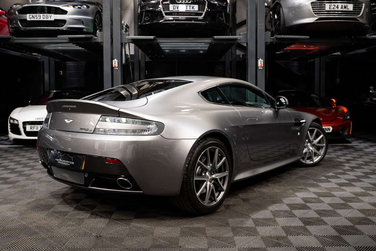 Used Aston Martin Vantage 2012 for sale - 77803620: Photo 10