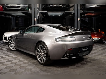 Used Aston Martin Vantage 2012 for sale - 77803620: Photo