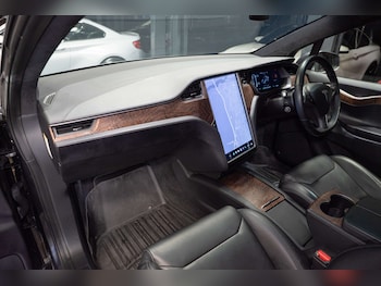 Used Tesla Model X 2019 for sale - 79469332: Photo