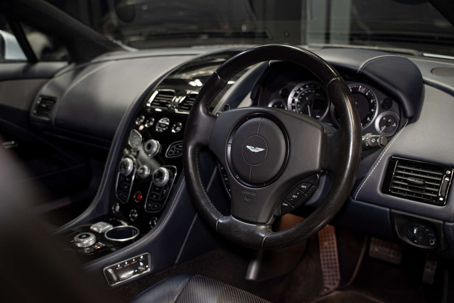 Used Aston Martin Rapide 2017 for sale - 77249062: Photo 11