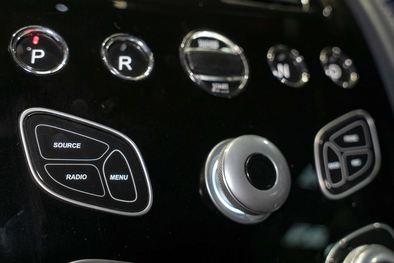 Used Aston Martin Rapide 2017 for sale - 77249062: Photo 21