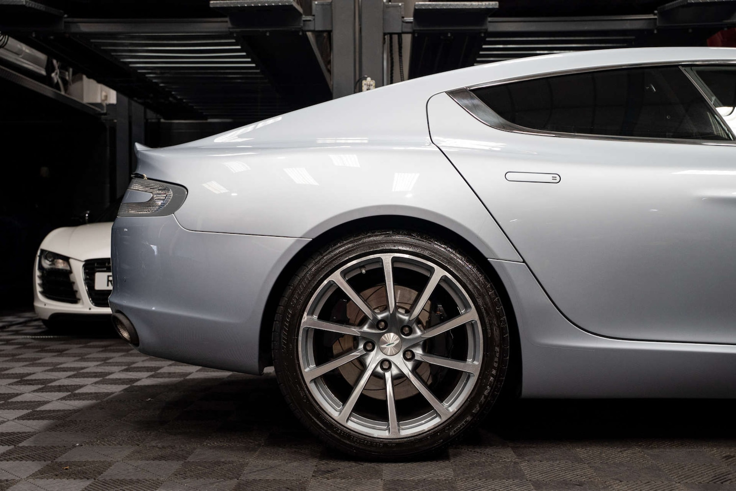 Used Aston Martin Rapide 2017 for sale - 77249062: Photo 32