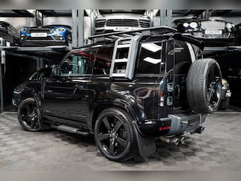 Used Land Rover Defender 2021 for sale - 79718900: Photo