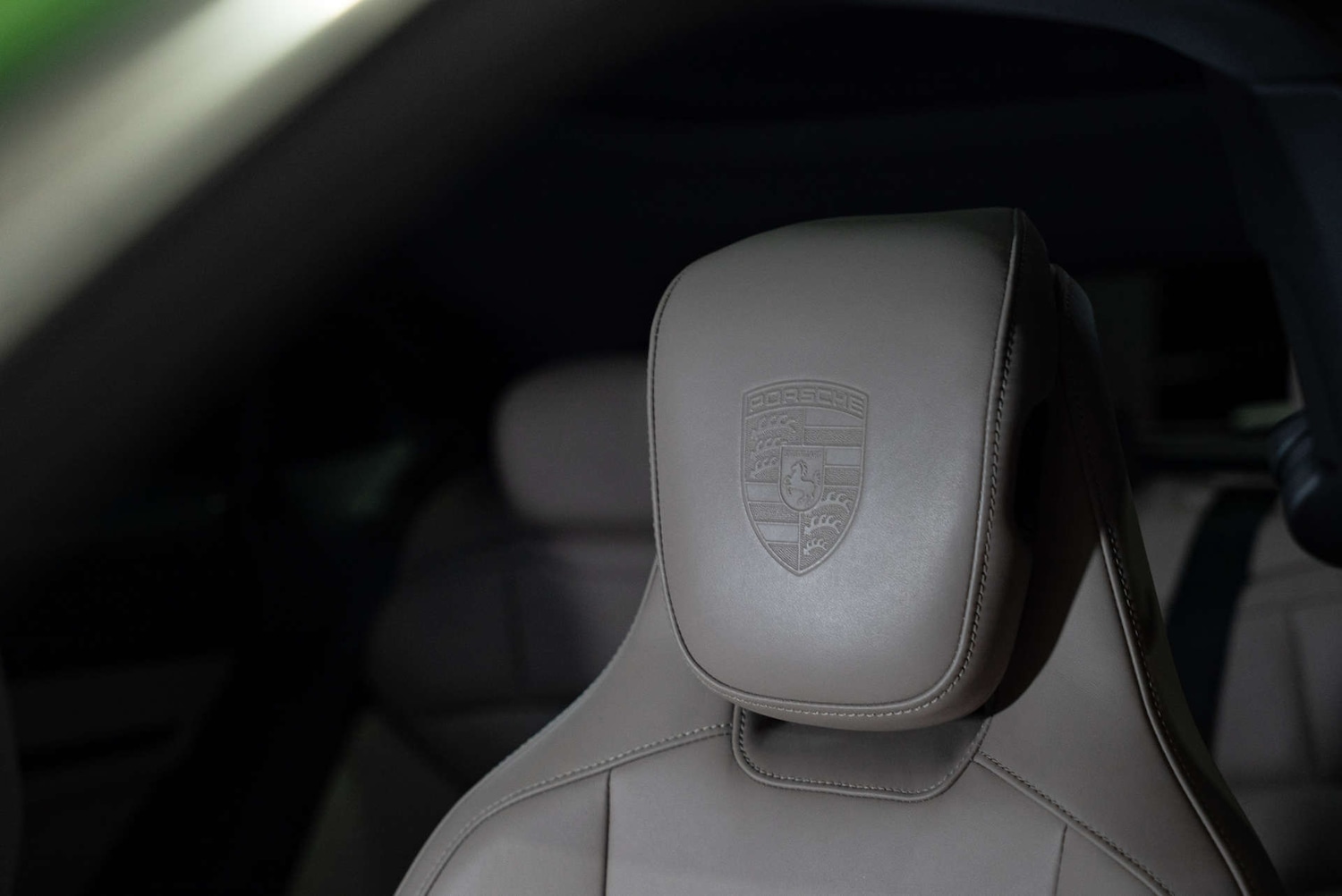 Used Porsche Taycan 2022 for sale - 77775457: Photo 16